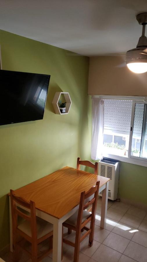 Apartamento Excelente Monoambiente Completo, Funcional Y Muy Comodo - Zona 